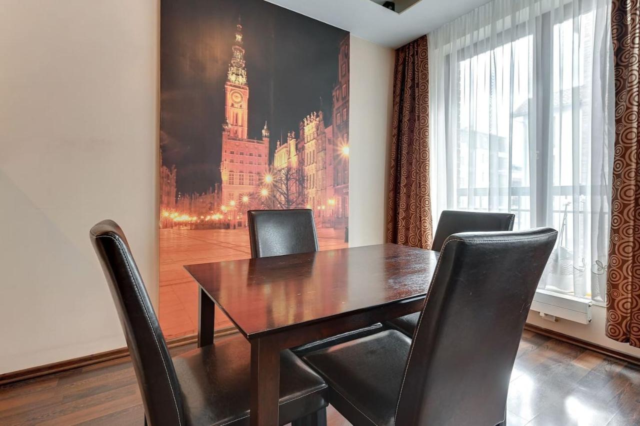 Golden Apartments Szafarnia 6-5 กดัญสก์ ภายนอก รูปภาพ